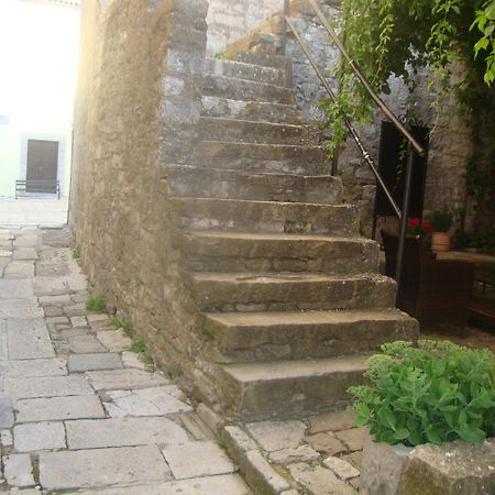Bed & Breakfast Antico Motovun Exteriör bild