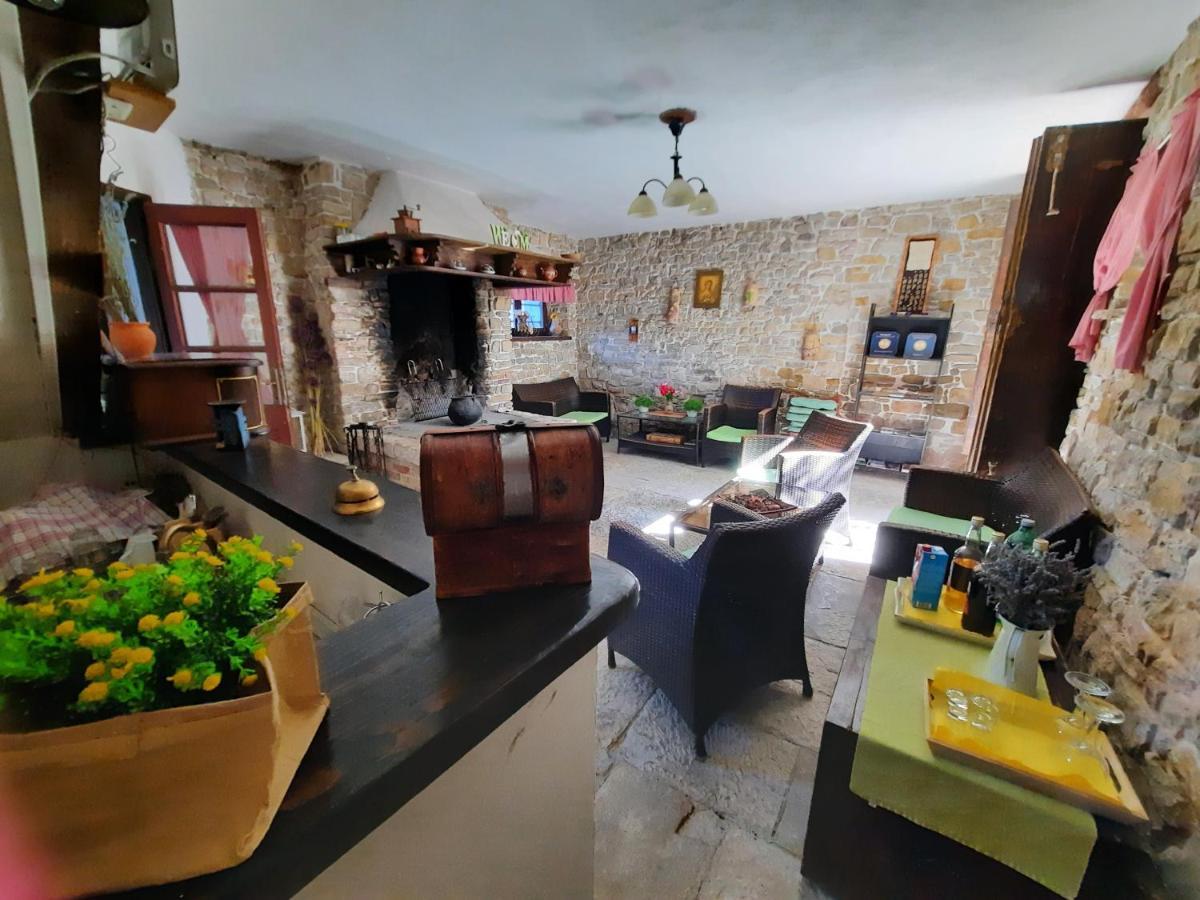 Bed & Breakfast Antico Motovun Exteriör bild