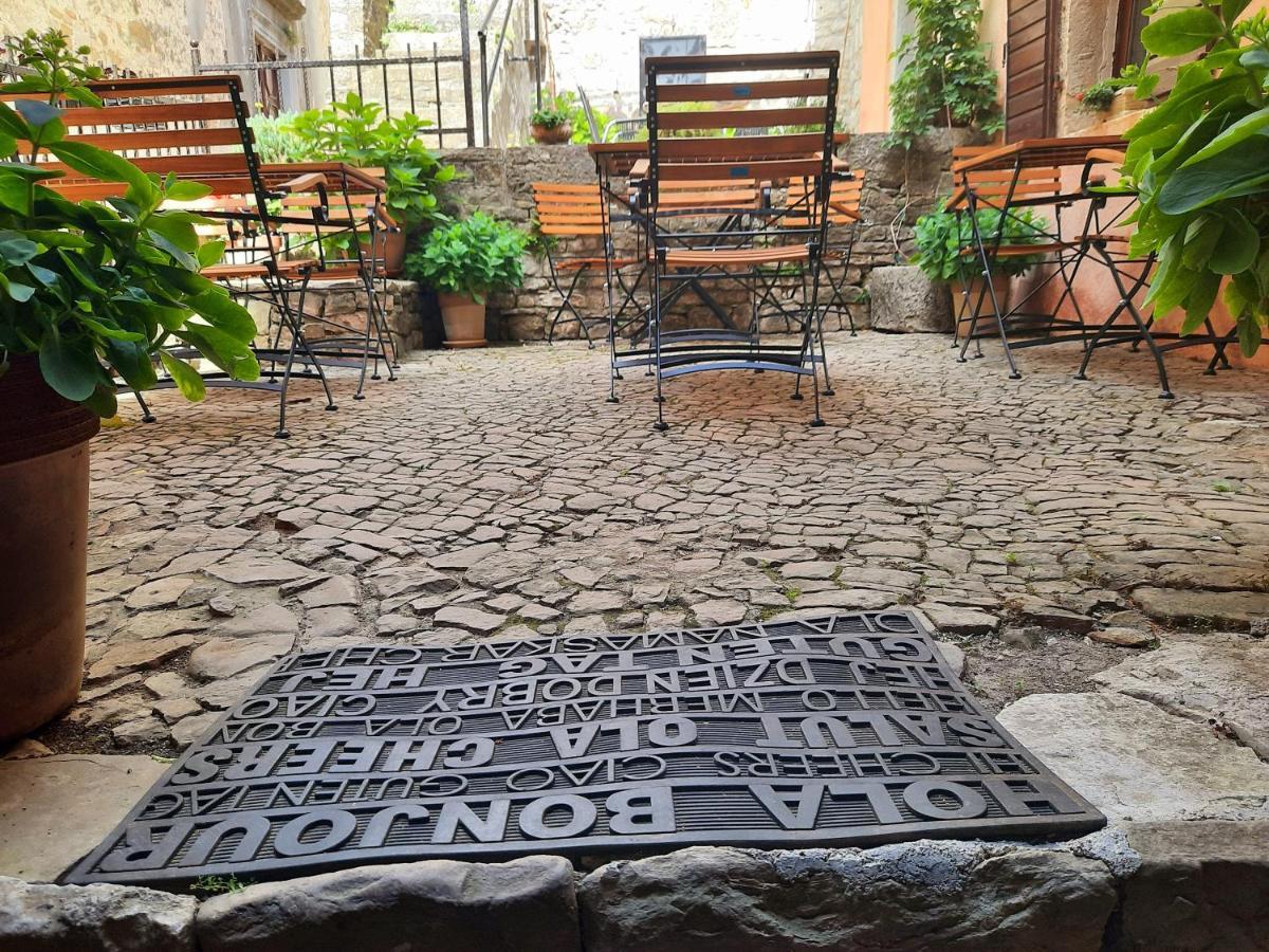 Bed & Breakfast Antico Motovun Exteriör bild