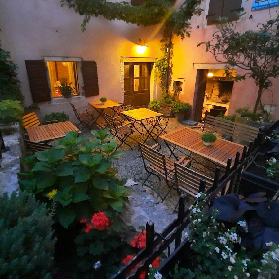 Bed & Breakfast Antico Motovun Exteriör bild